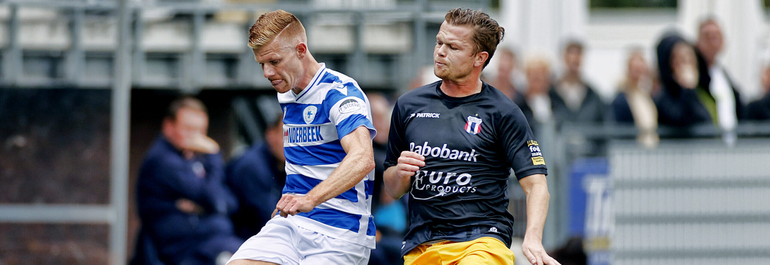 Spakenburg wint met 4-2 van Excelsior Maassluis