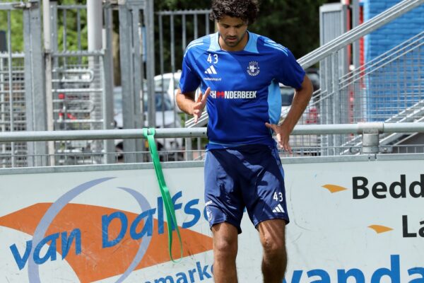 40 Eerste training 624A9302-bew