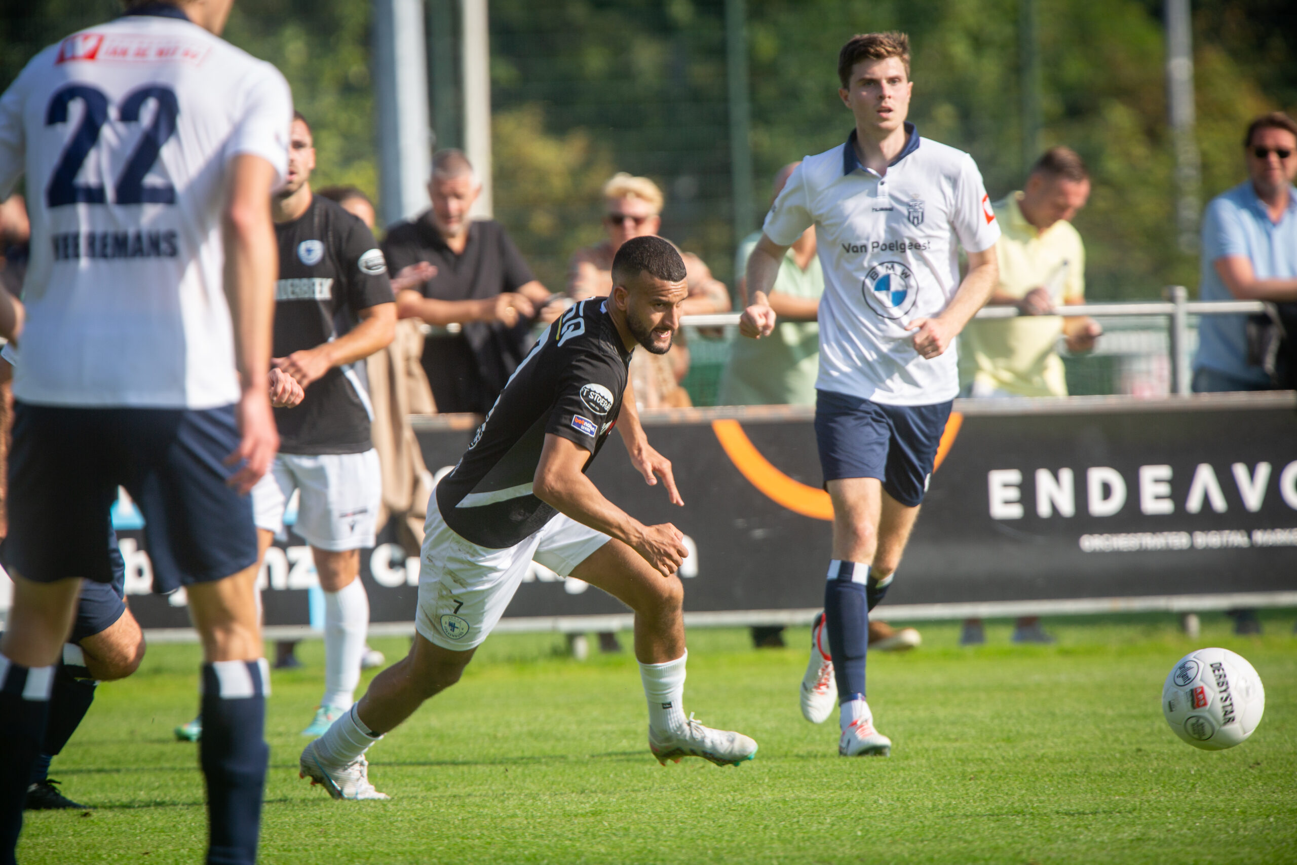 Spakenburg op bezoek bij RCH voor clash tegen HFC