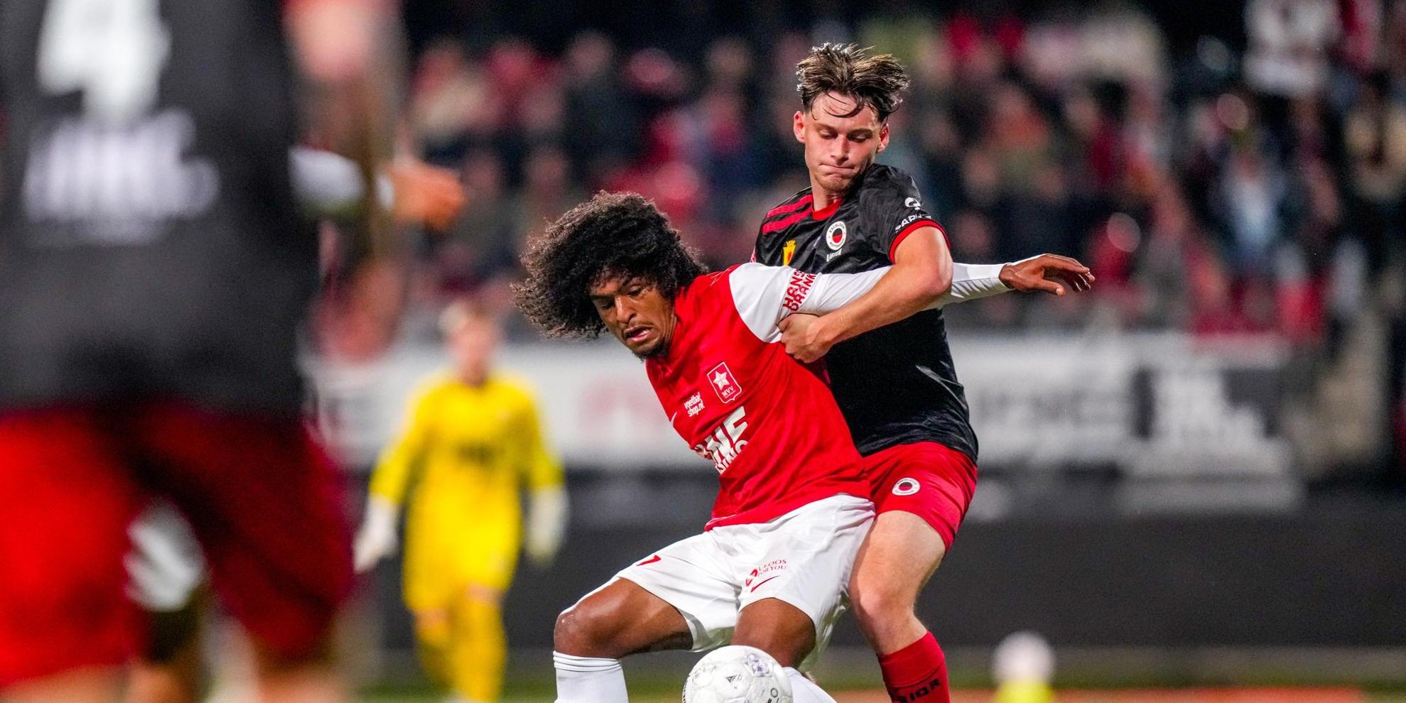 Spakenburg huurt Seb Loeffen van Excelsior Rotterdam