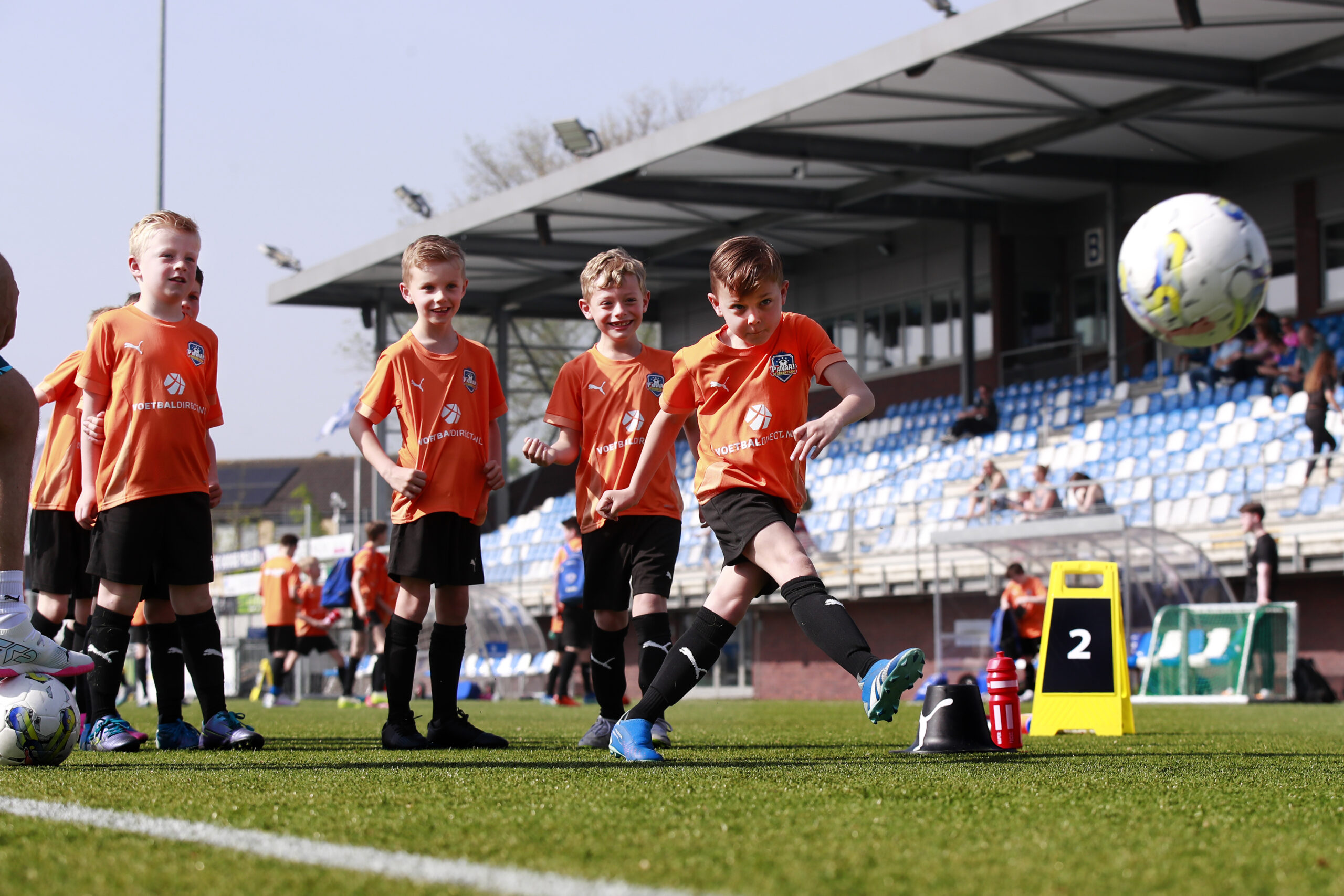 PANNA! Sterrenteam voetbaldag bij SV Spakenburg!