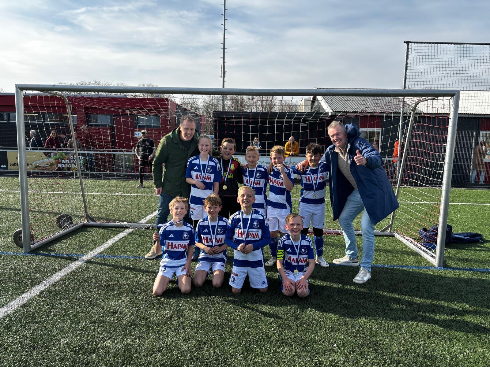 De JO10-2 kroont zich tot kampioen!