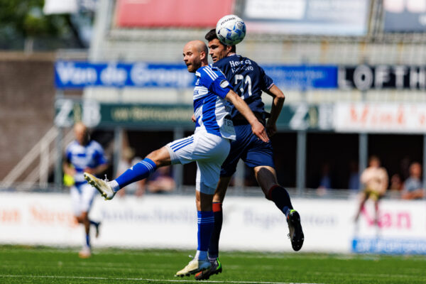 SPAKENBURG 10–05-2025 ,sports park Westmaat Season 2024/2025, Tweede Divisie Football, Betnation League  Spakenburg- Noordwijk Spakenburg player Tom Noordhoff VV Noordwijk player Emiel Wendt 