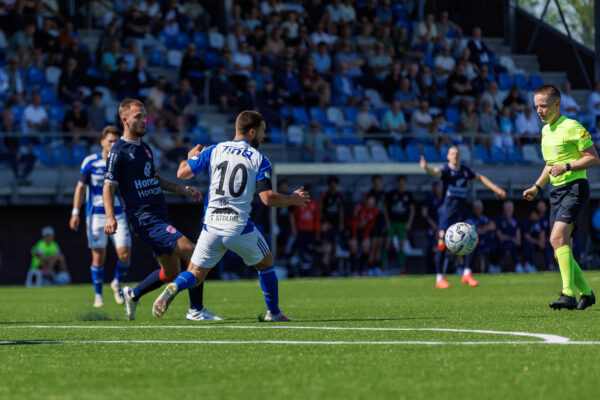 SPAKENBURG 10–05-2025 ,sports park Westmaat Season 2024/2025, Tweede Divisie Football, Betnation League  Spakenburg- Noordwijk VV Noordwijk player Bram Francken Spakenburg player Wimilio Vink