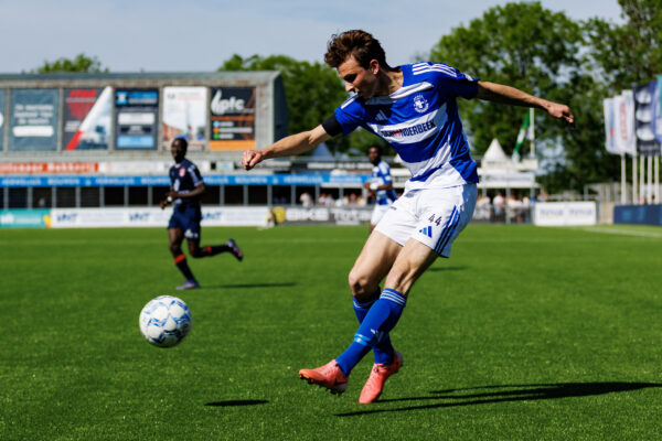 SPAKENBURG 10–05-2025 ,sports park Westmaat Season 2024/2025, Tweede Divisie Football, Betnation League  Spakenburg- Noordwijk Spakenburg player Kevin van Dieren