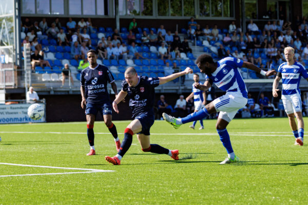 SPAKENBURG 10–05-2025 ,sports park Westmaat Season 2024/2025, Tweede Divisie Football, Betnation League  Spakenburg- Noordwijk 1-1 by Spakenburg player Mukhtar Suleiman