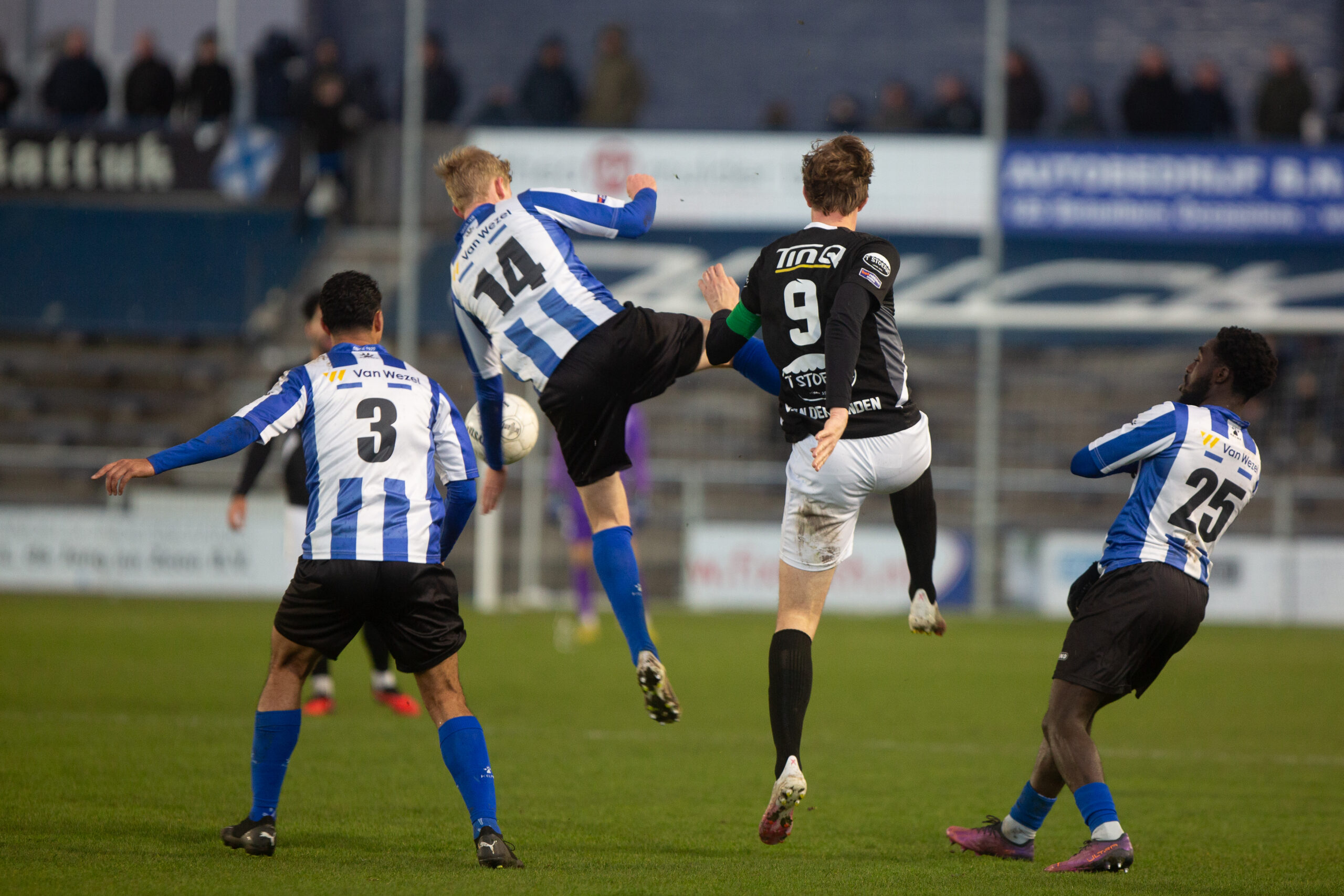 Blauwen naar regerend kampioen Quick Boys