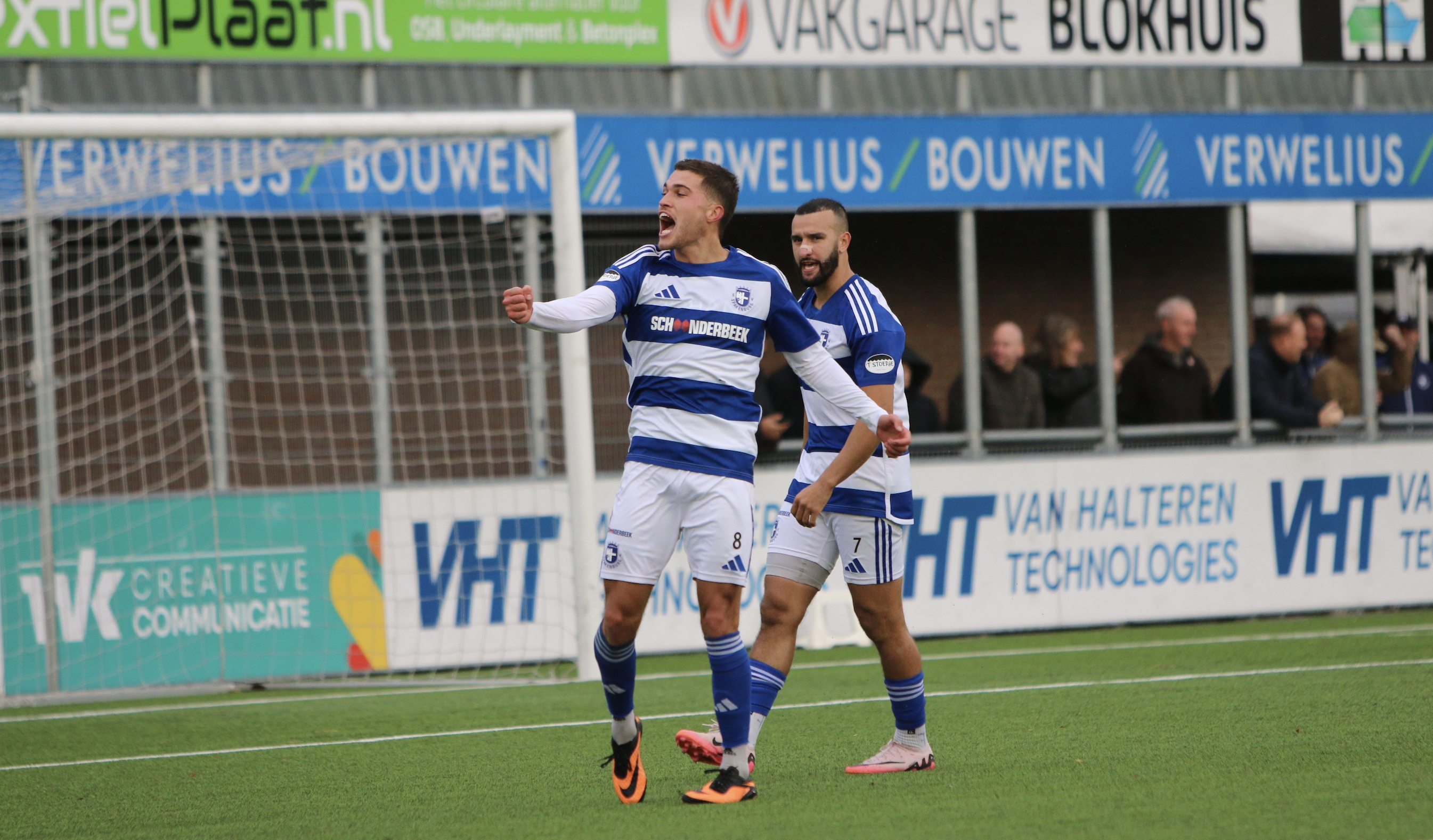 Spakenburg weet thuis te winnen van taai AFC