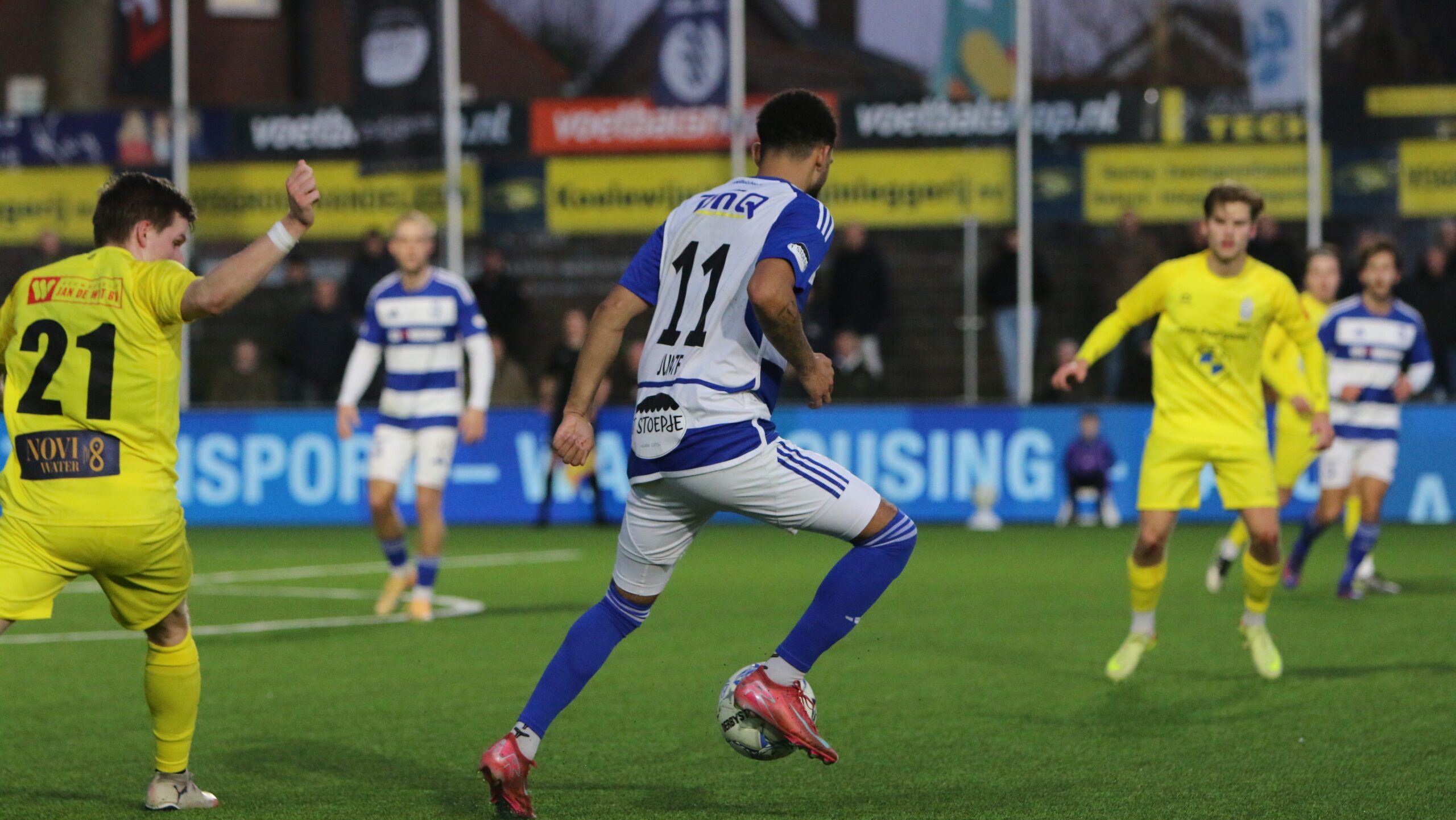 Zwaarbevochten Blauwe winst tegen de Koninklijken