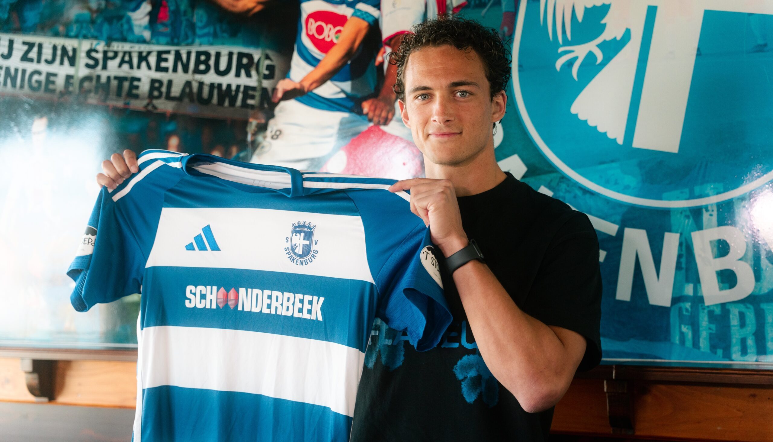 Linksbuiten Sylvio Hage (25) naar SV Spakenburg