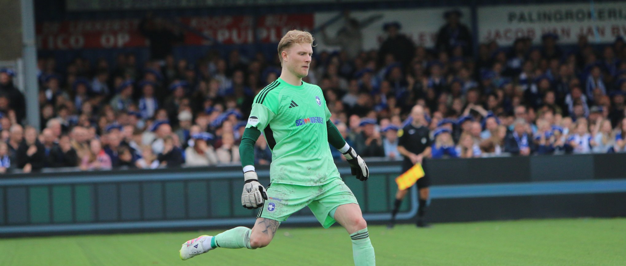 Joey Houweling verlengt zijn contract bij Spakenburg