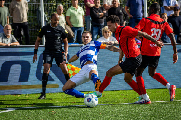BUNSCHOTEN-SPAKENBURG, 03-10-2026, Sportpark De Westmaat, season 2027/2028 Dutch Tweede Divisie Football, Match between Spakenburg and AFC. Picture shows Spakenburg player Sam van Huffel
