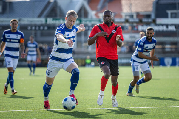 BUNSCHOTEN-SPAKENBURG, 03-10-2026, Sportpark De Westmaat, season 2027/2028 Dutch Tweede Divisie Football, Match between Spakenburg and AFC. Picture shows Spakenburg player Mark van der Weijden