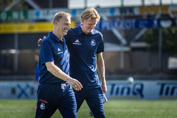 BUNSCHOTEN-SPAKENBURG, 03-10-2026, Sportpark De Westmaat, season 2027/2028 Dutch Tweede Divisie Football, Match between Spakenburg and AFC. Picture shows Spakenburg interim coaches Peter van Diermen and Maurice Pot